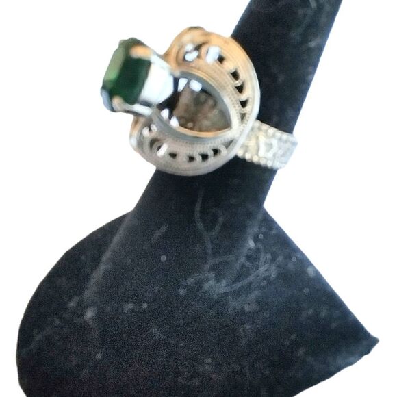 RING Victorian Style GERMAN Design  GREEN Stone ADJUSTABLE Silver-tone VINTAGE - Picture 1 of 6